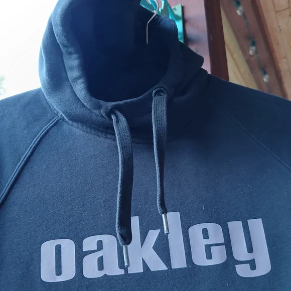 Oakley Black Men's Hoodie Junior Teen Unisex Retro Small Streetwear - Picture 2 of 6